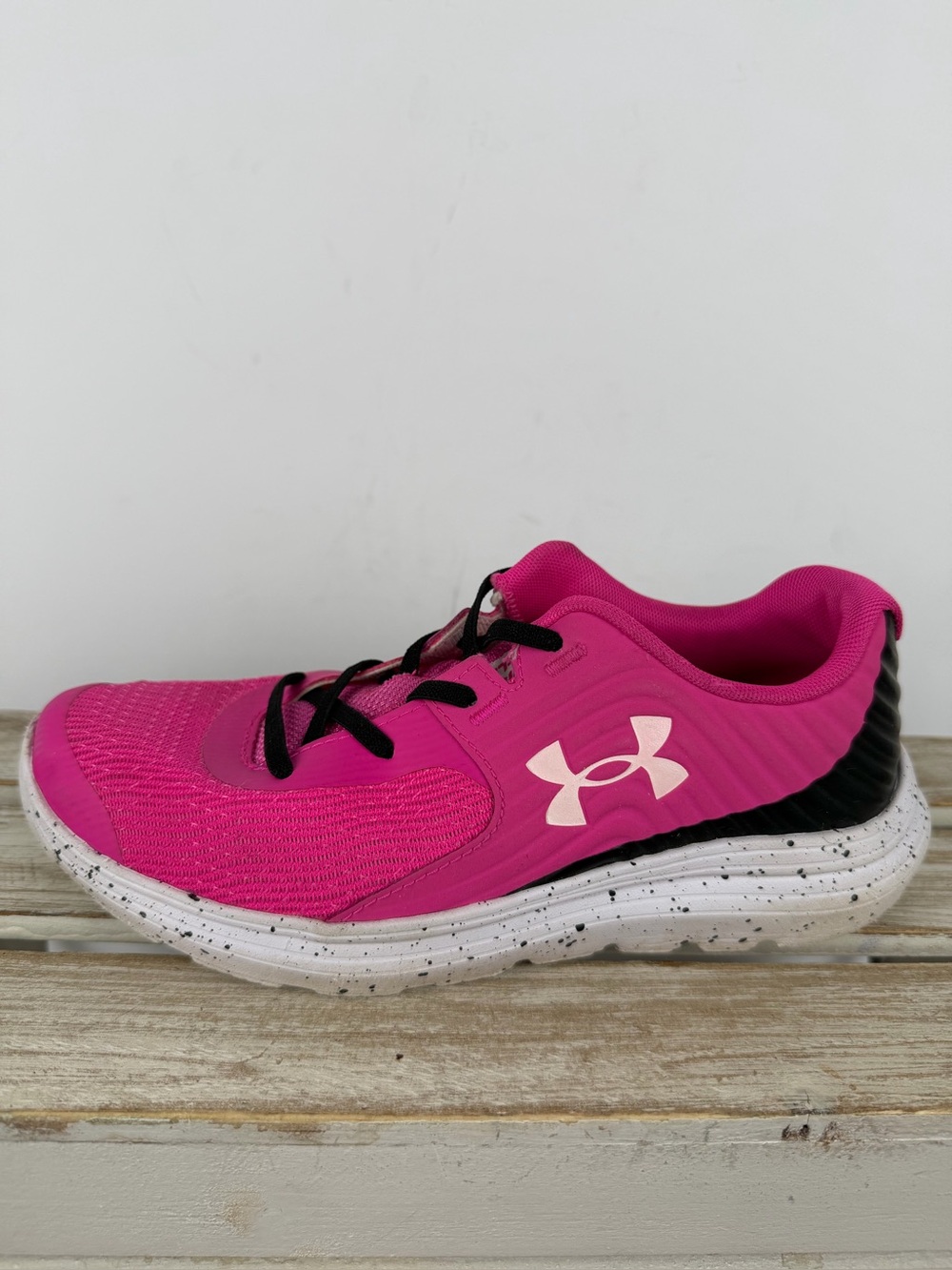 Under Armour Kids' Outhustle AC Running Shoes size 3Y - Picture 3 of 14